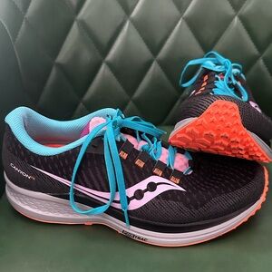 Saucony Canyon TR Athletic Shoes, Women's Size 9.5, Future Black